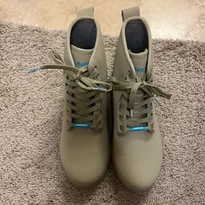 Native waterproof boots